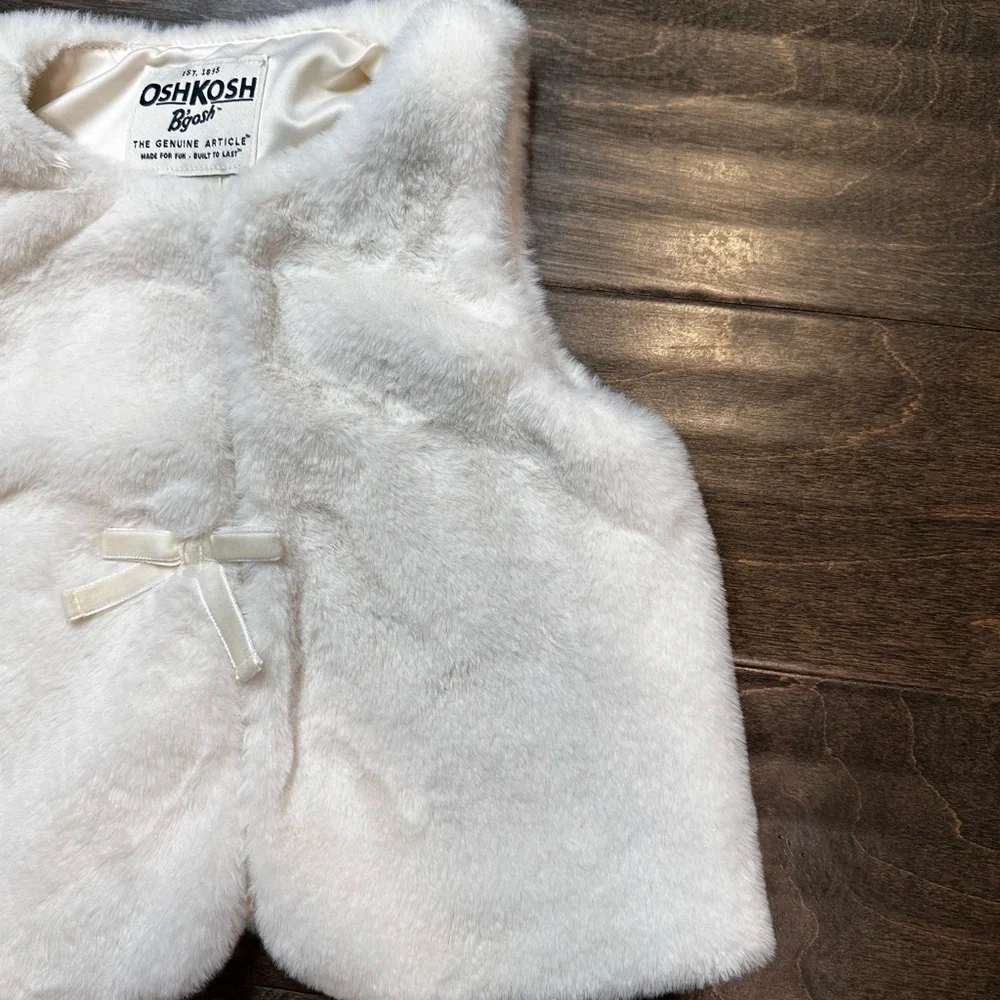 OshKosh B'gosh Faux Fur Vest Toddler Girl Size 3T